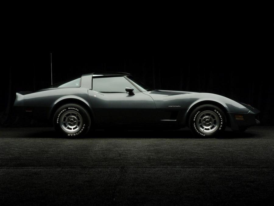  Chevrolet Corvette 1980 года  (фото 14 из 25)